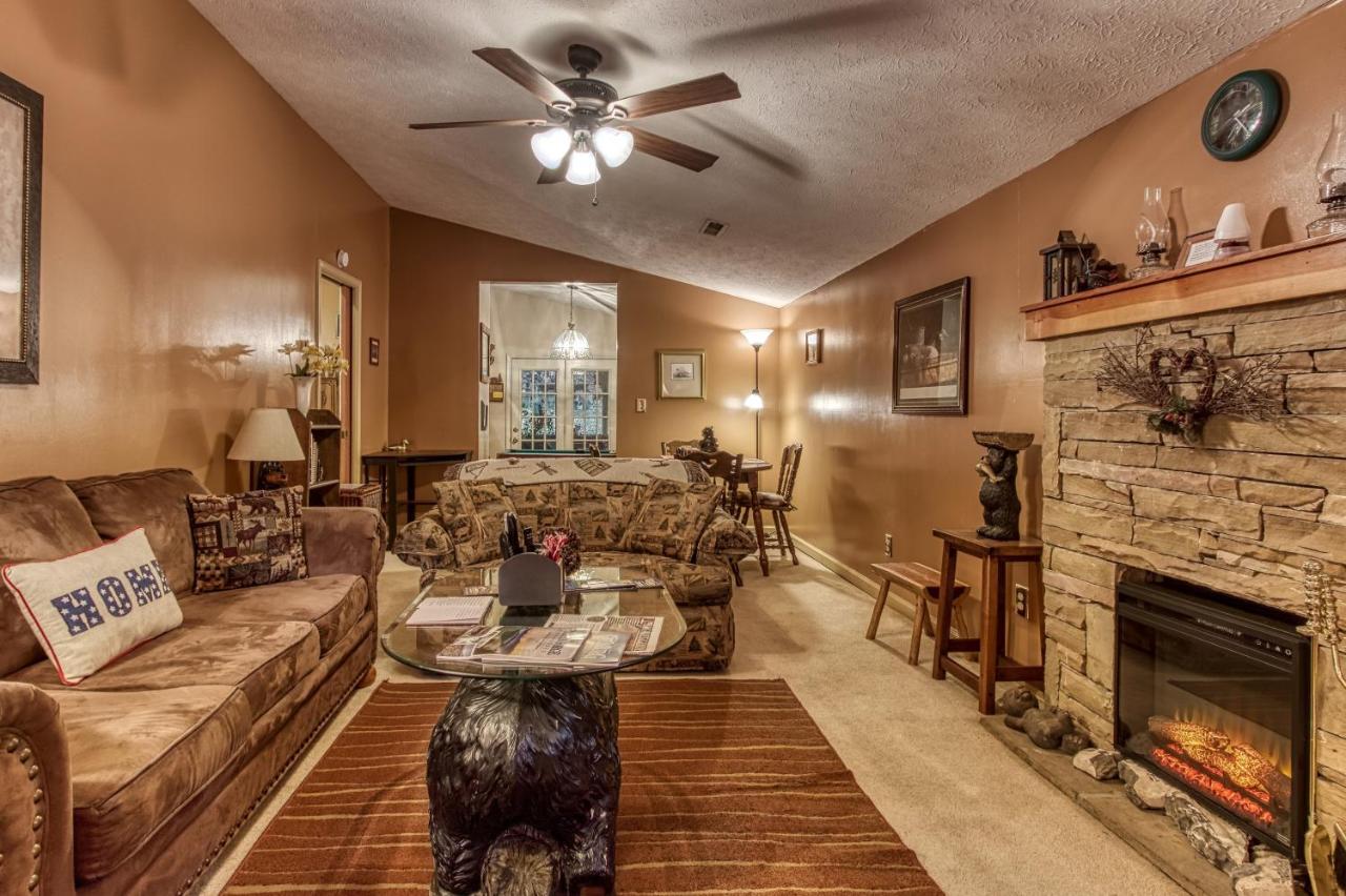Cozy Creek Cabin Pigeon Forge Bagian luar foto